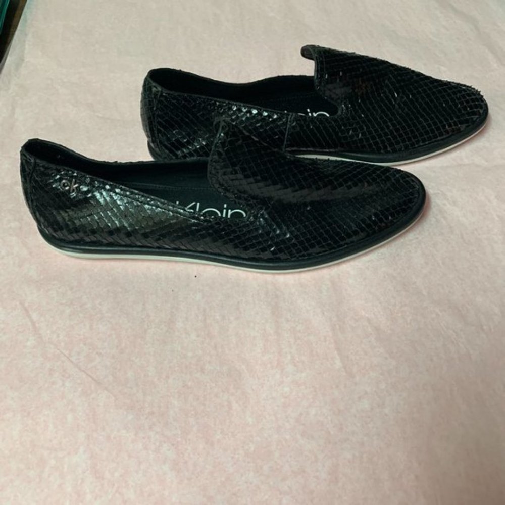 Womans Calvin Klein Black Faux Snakeskin Flats - Picture 2 of 4